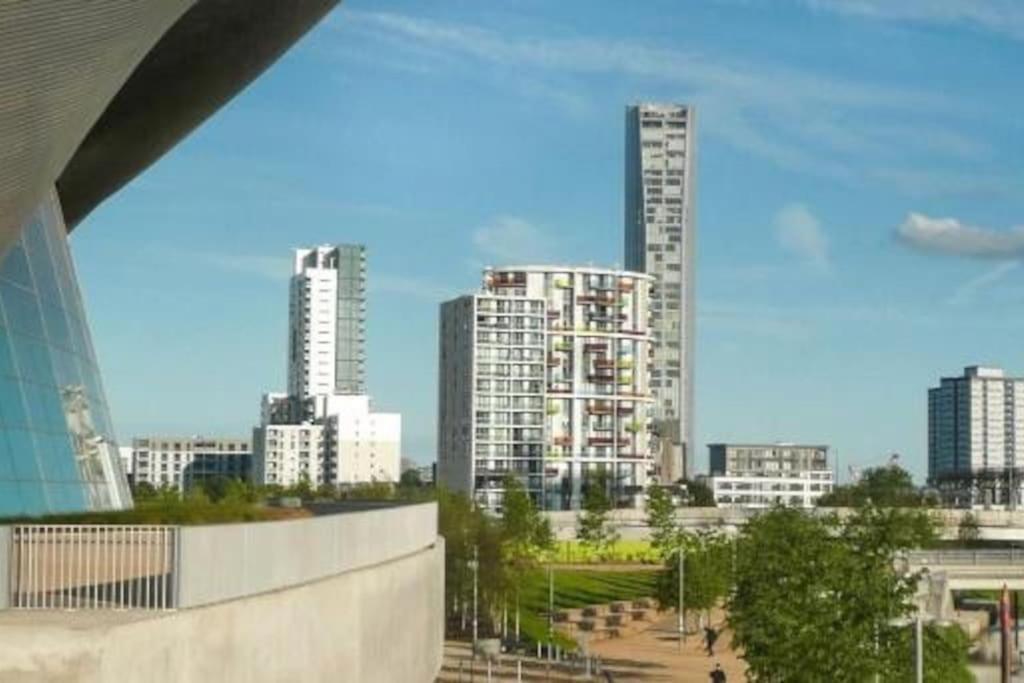 New Manhattan Loft Gardens Stratford London Exterior foto