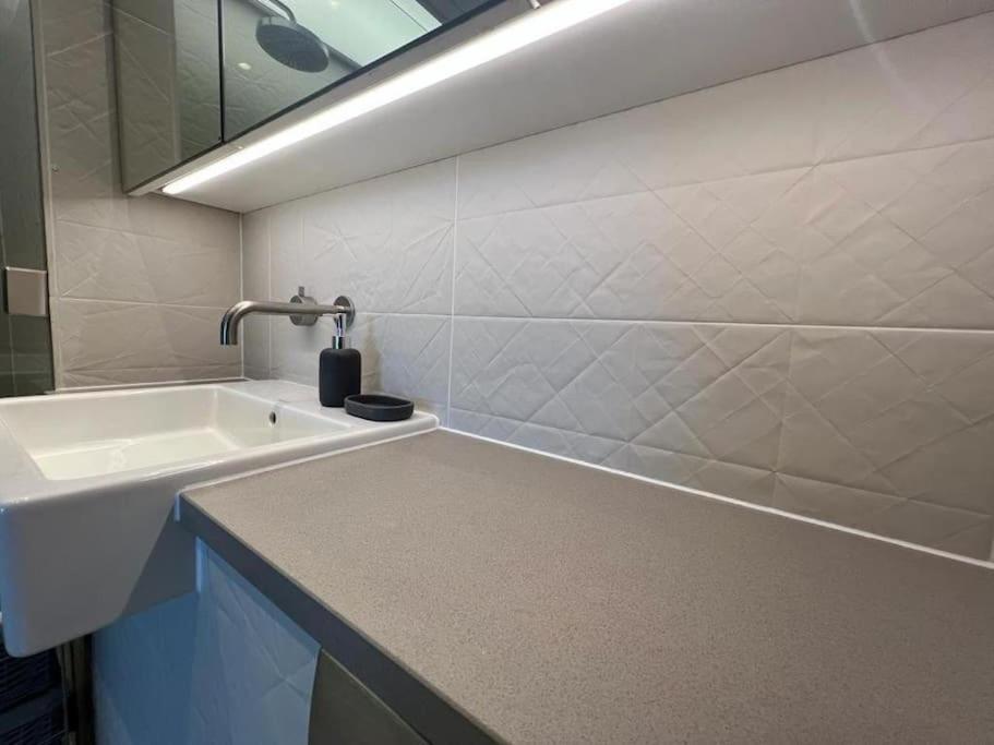 New Manhattan Loft Gardens Stratford London Exterior foto