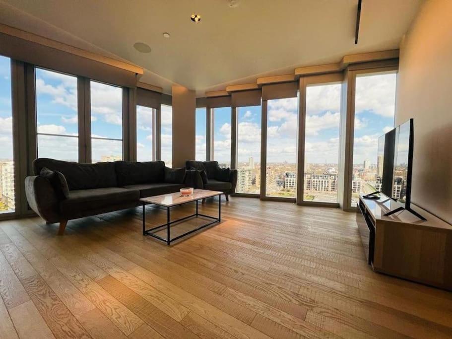 New Manhattan Loft Gardens Stratford London Exterior foto